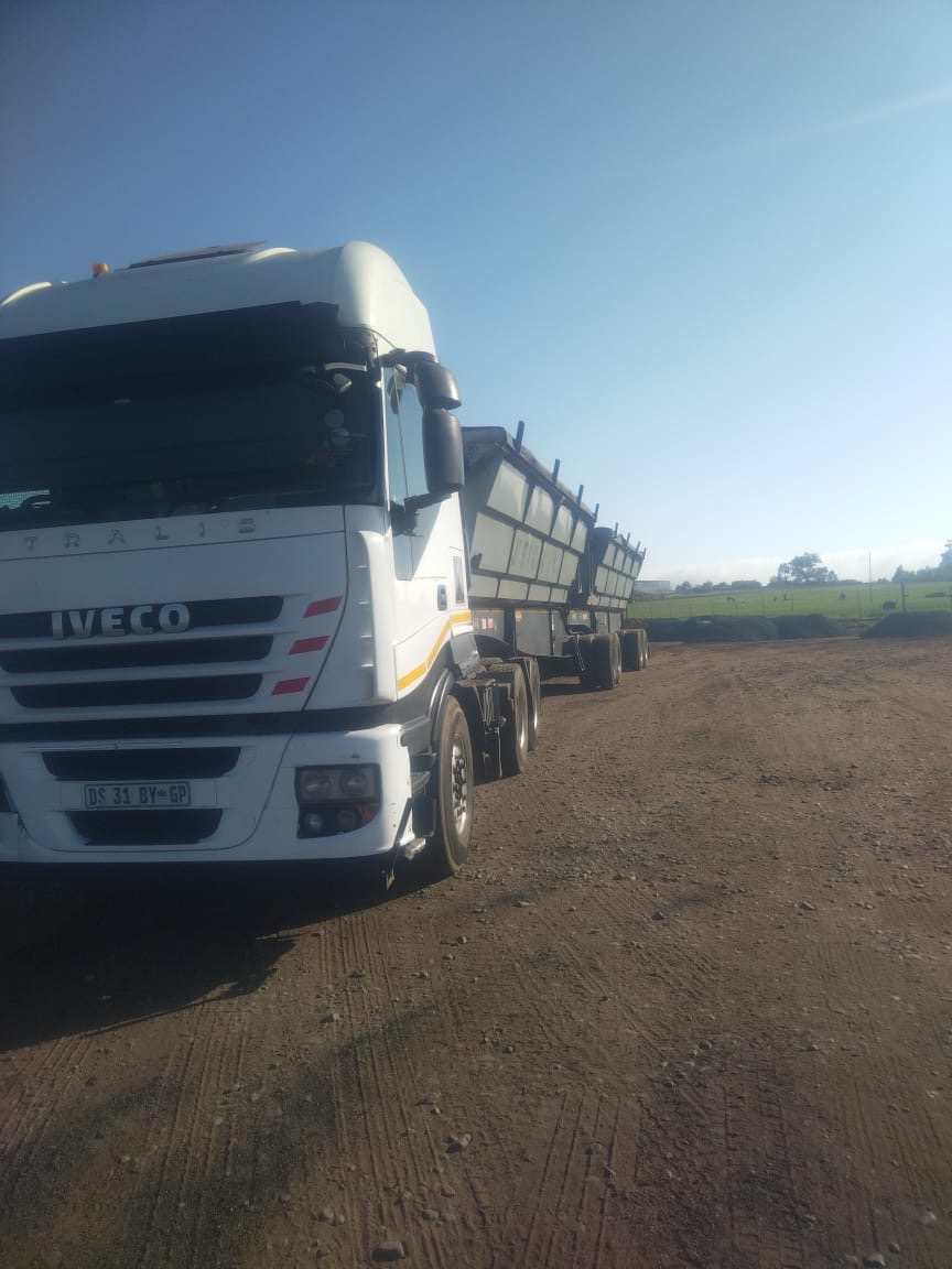 34 Ton Side Tipper for hire in Johannesburg Mpumalanga