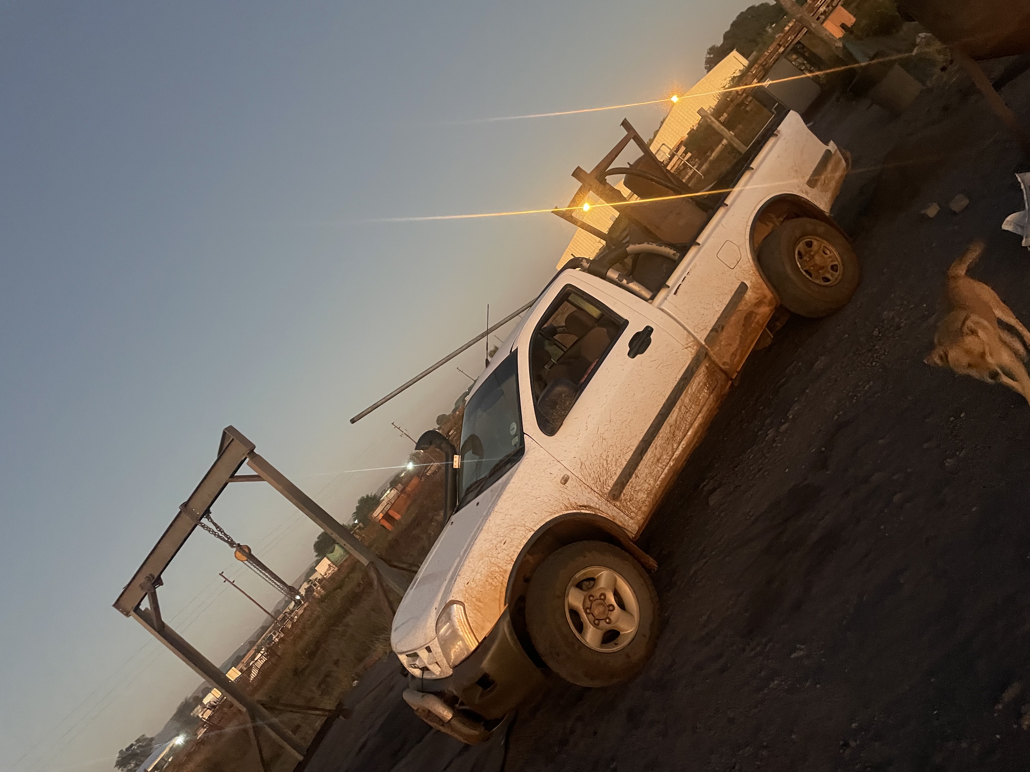 1 Ton Bakkie for hire in Pretoria johannesburg brits Gauteng