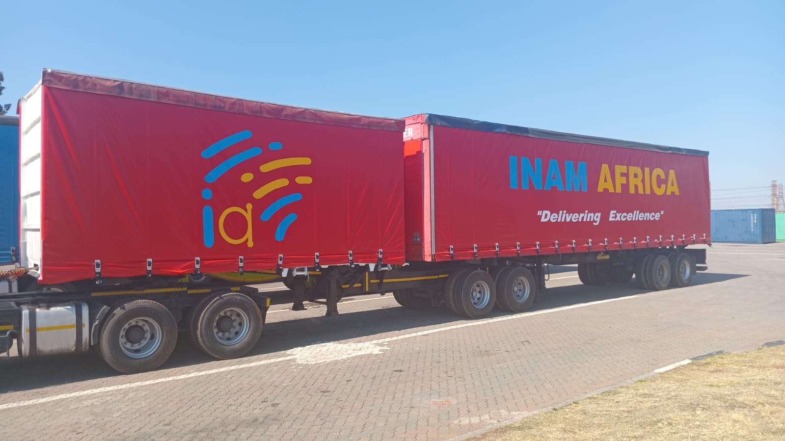 Superlink Tautliner for hire in Pretoria South Africa, Gauteng