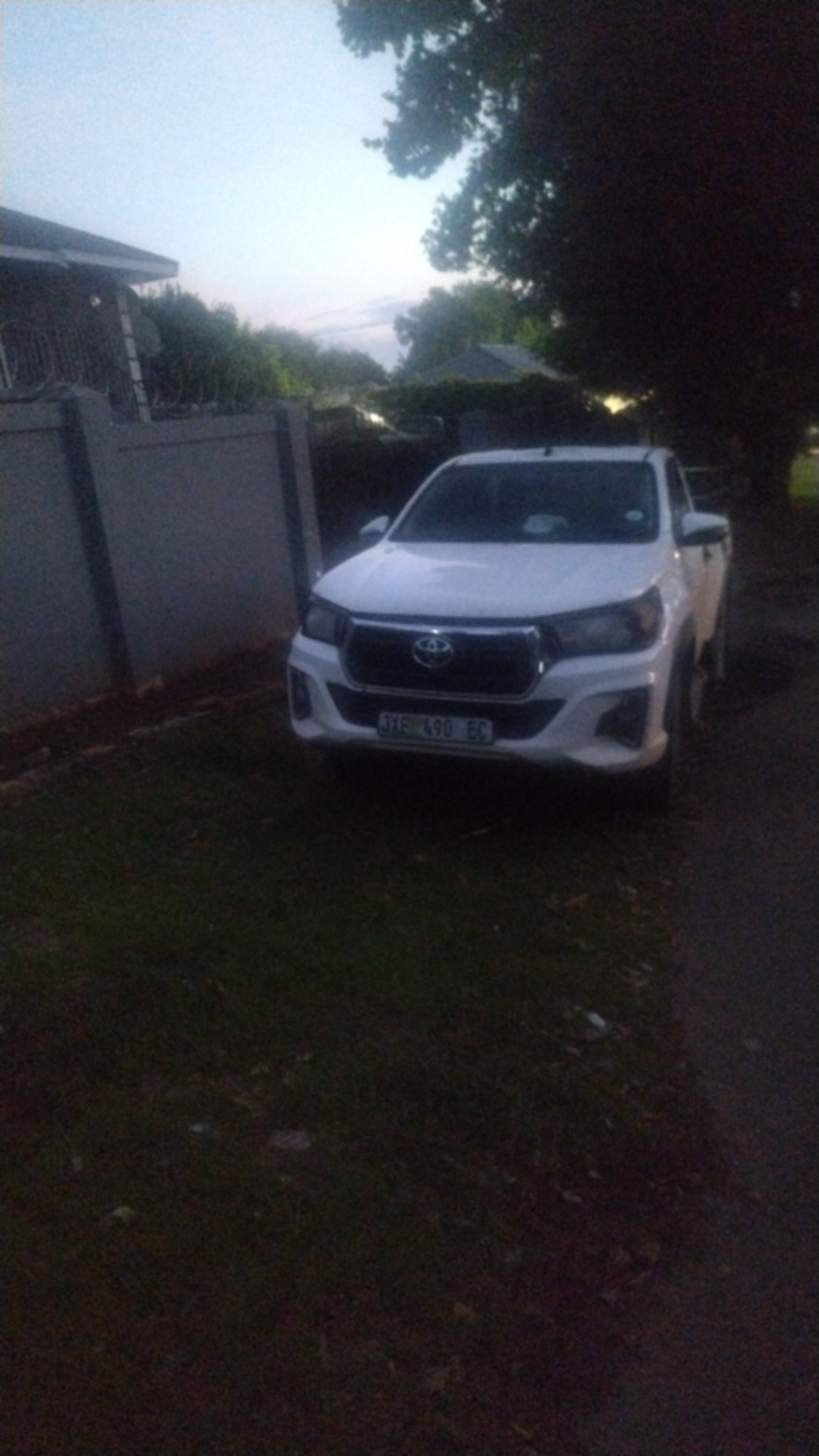 Pick Up Bakkie for hire in Andile Novuka South Africa, KwaZulu-Natal