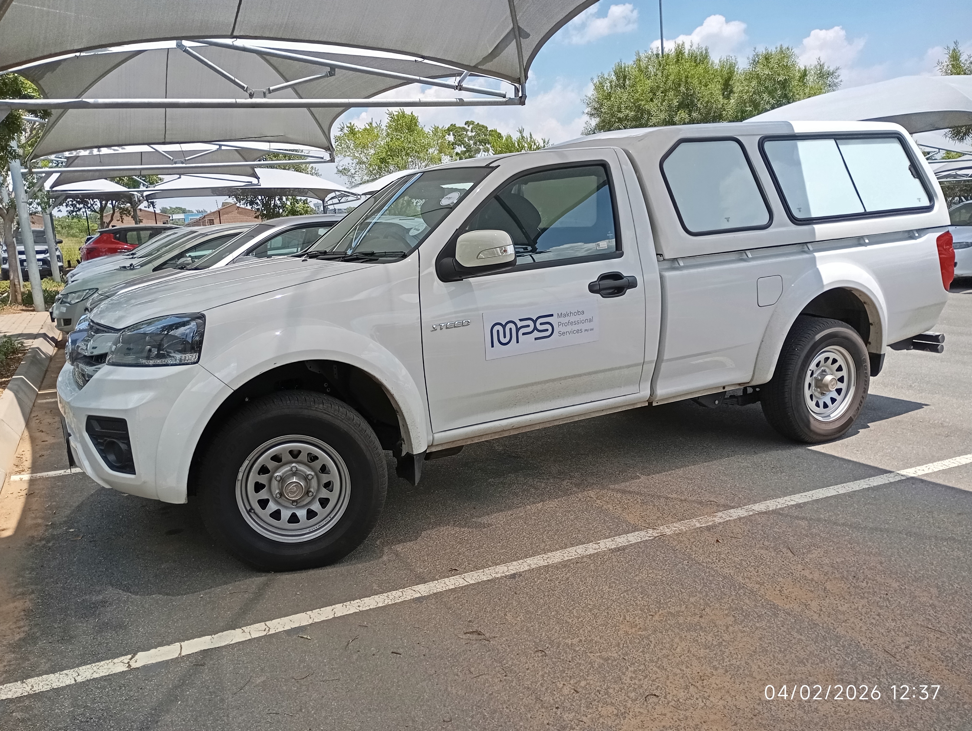 Pick Up Bakkie for hire in Thabile Makhoba South Africa, Gauteng