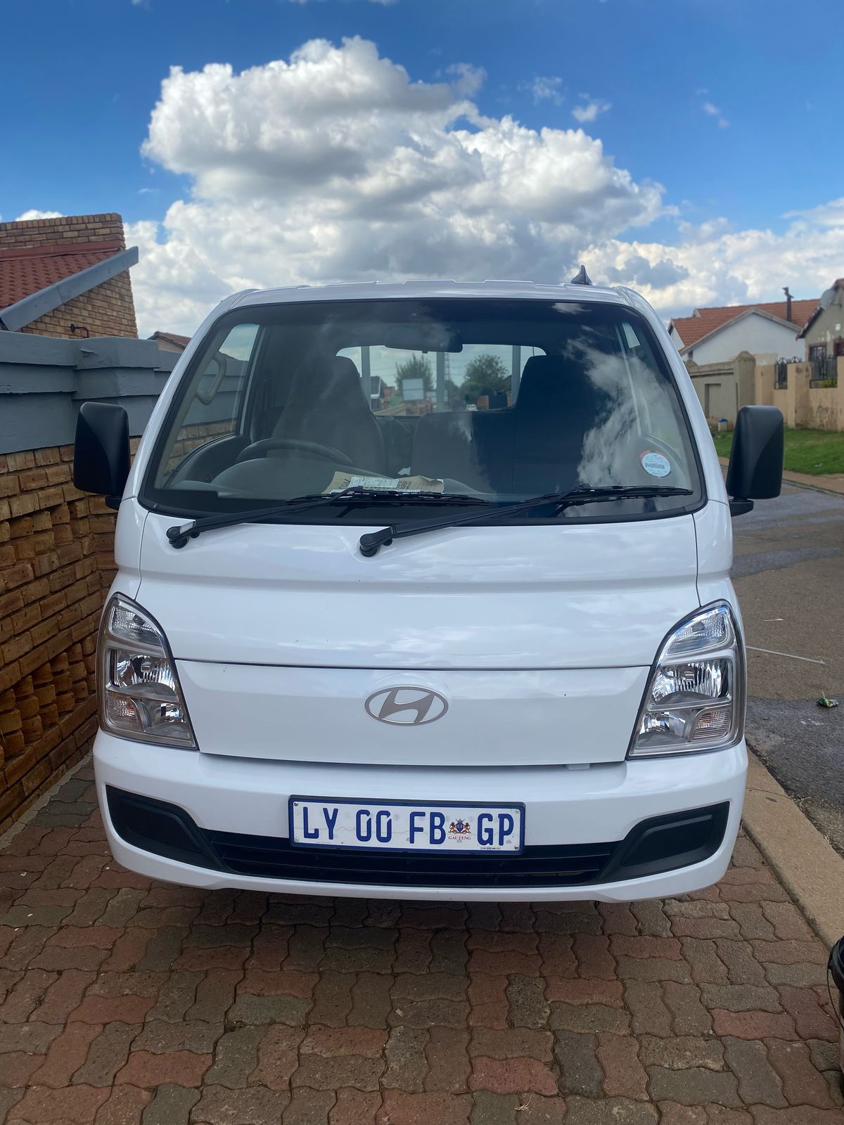 Pickup Lorry for hire in Sifiso Masango South Africa, Gauteng
