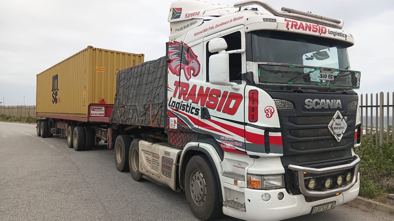 Superlink Flatdeck for hire in Reena South Africa, Gauteng