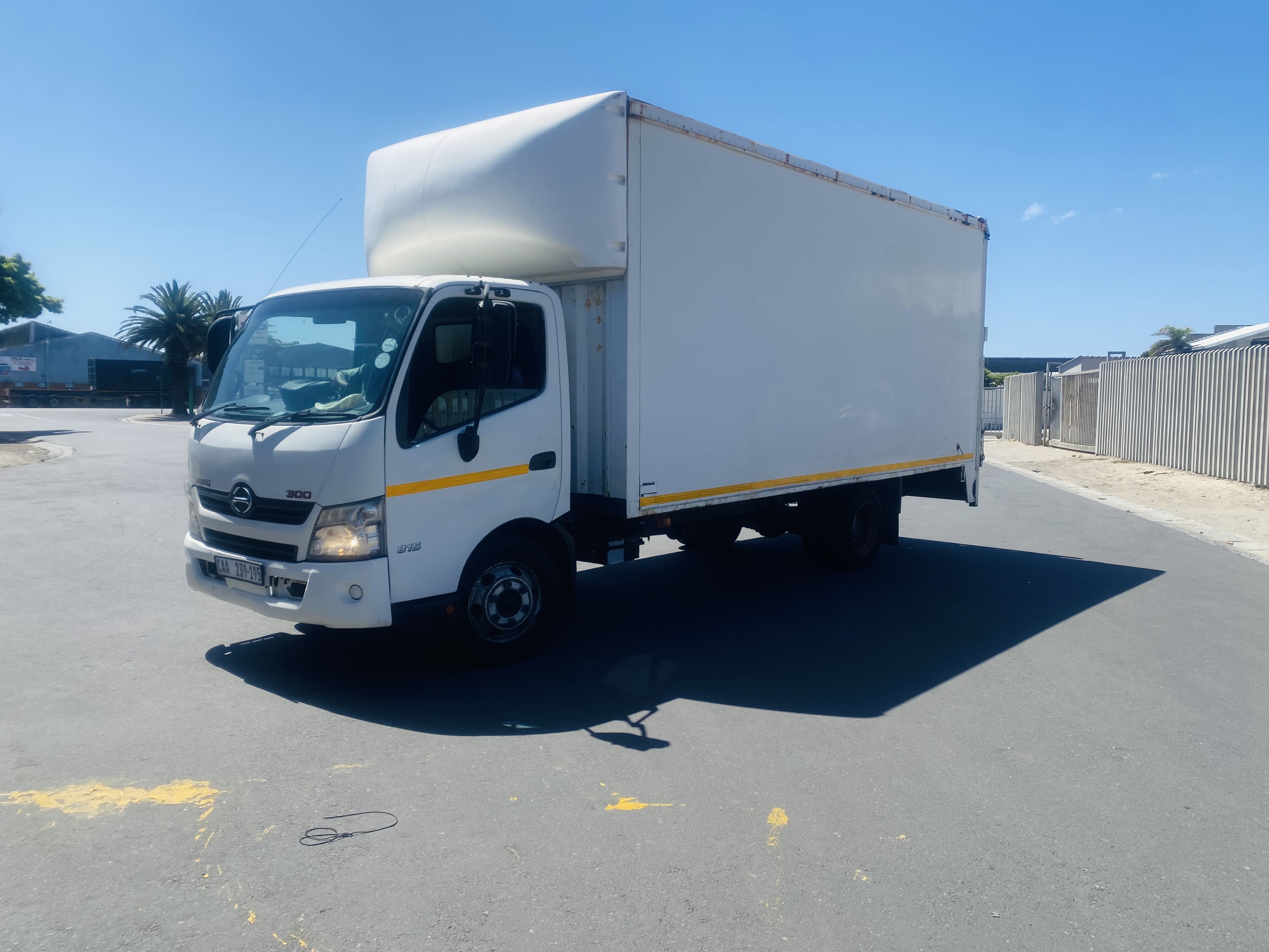 4 Ton Pick Up Lorry Rental for hire in Phathiswa Lunda South Africa, Western Cape