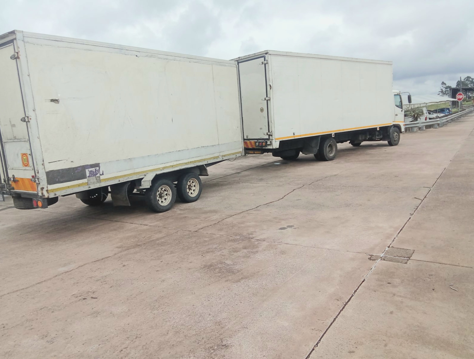 Agriculture Truck Hire 8 Ton Close Body TTruck with driver hire for hire in Walter South Africa, Gauteng