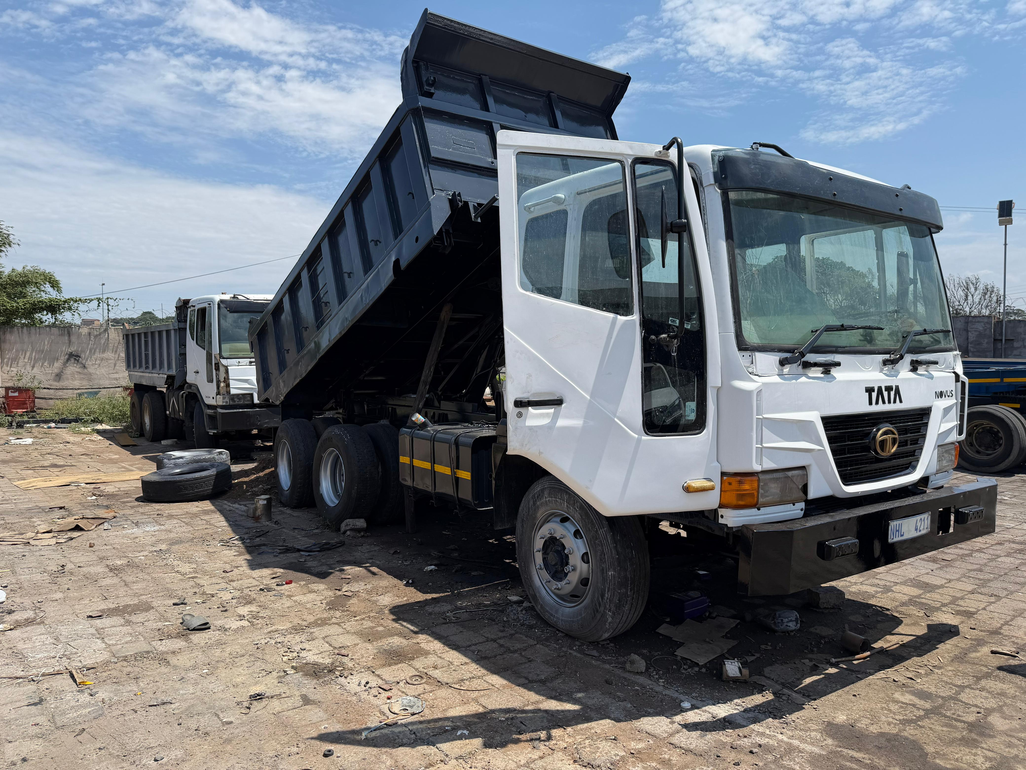 Back tipper truck for hire for hire in Paul Gasa South Africa, KwaZulu-Natal