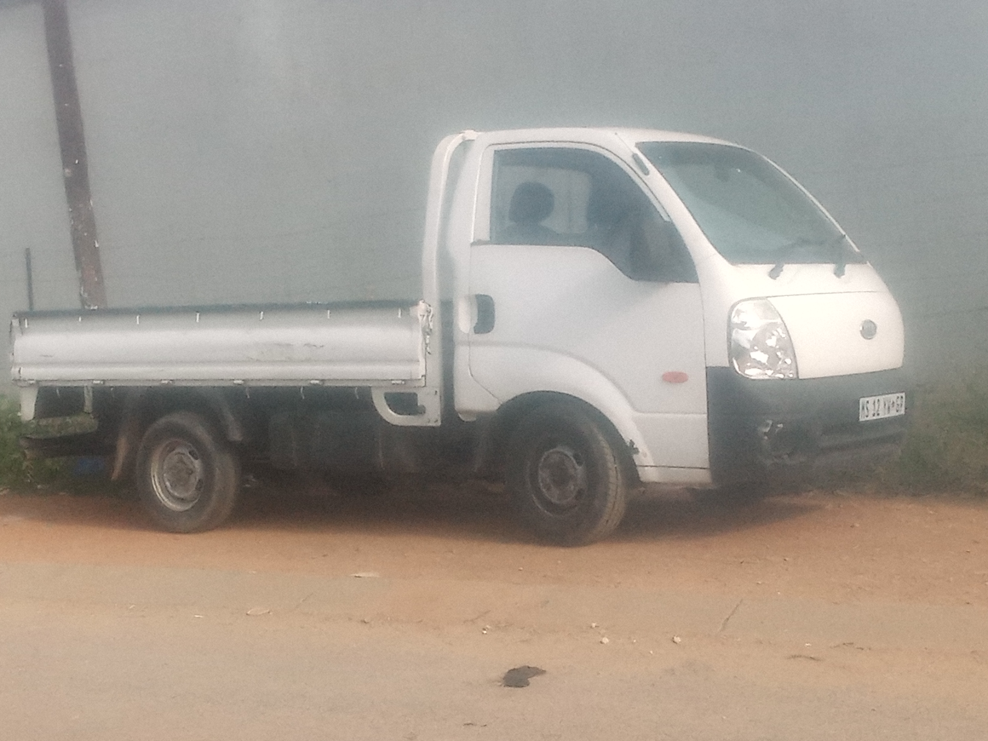 Pick Up Lorry for hire in Luckmore South Africa, Gauteng