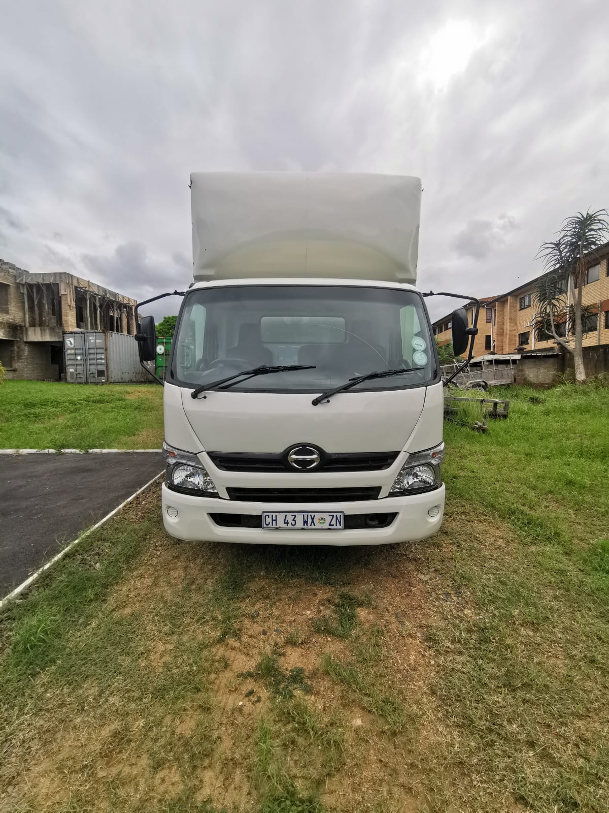 4 Ton Close Body Truck Rental for hire in Mohamed South Africa, KwaZulu-Natal