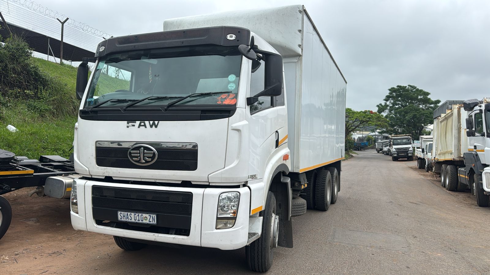 Medium close body for hire in stephen South Africa, KwaZulu-Natal