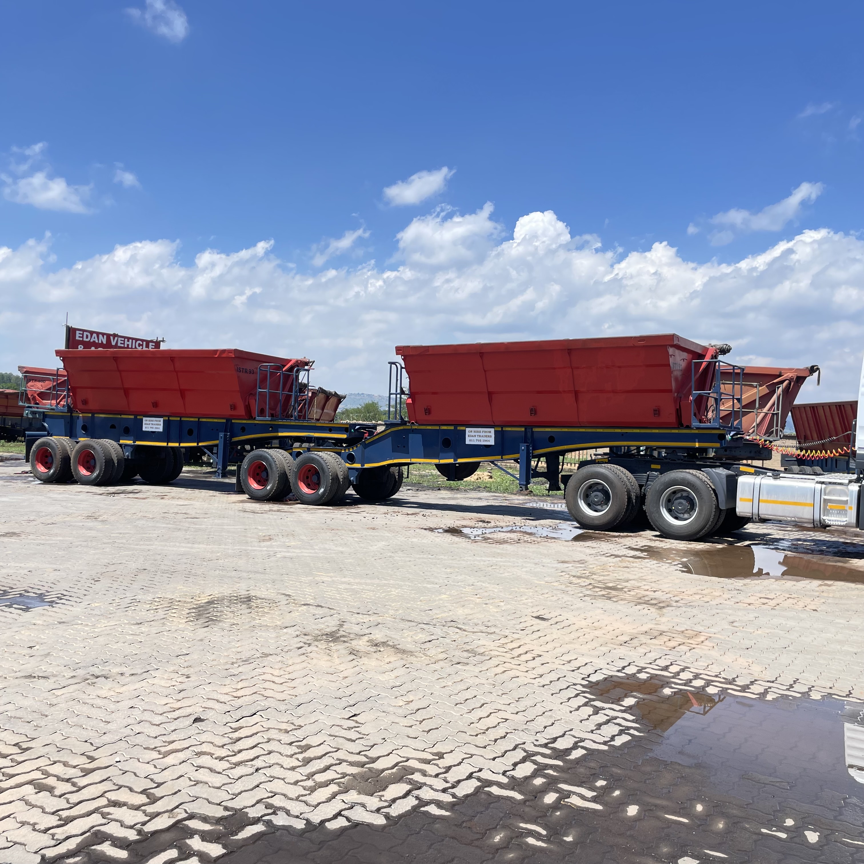 34 Ton SideTipper Truck For Rental for hire in Thulani Makhathini South Africa, Gauteng