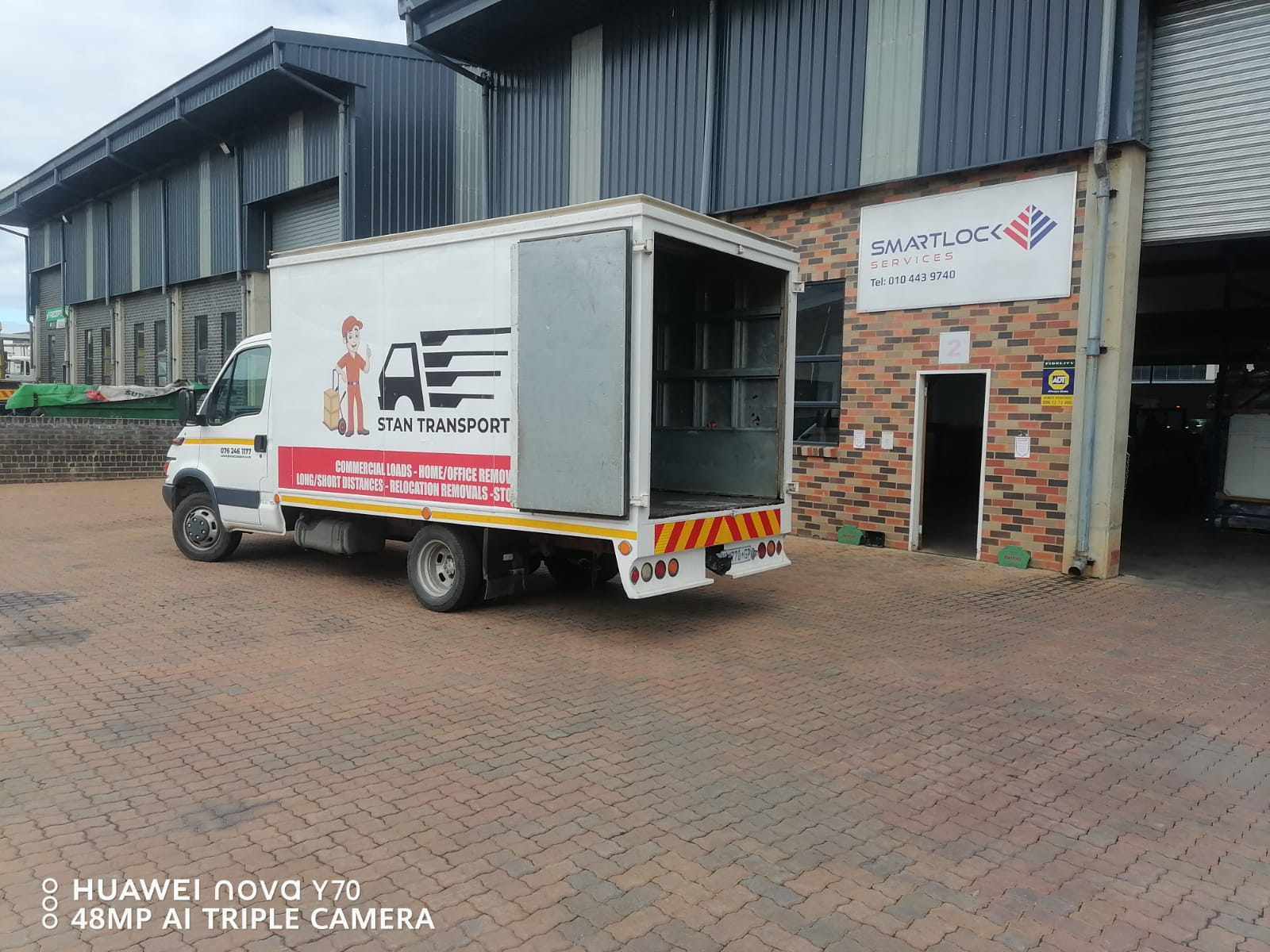Pick Up Bakkie 3 Ton Close Body Truck Hire for hire in Stanford Majonga South Africa, Gauteng