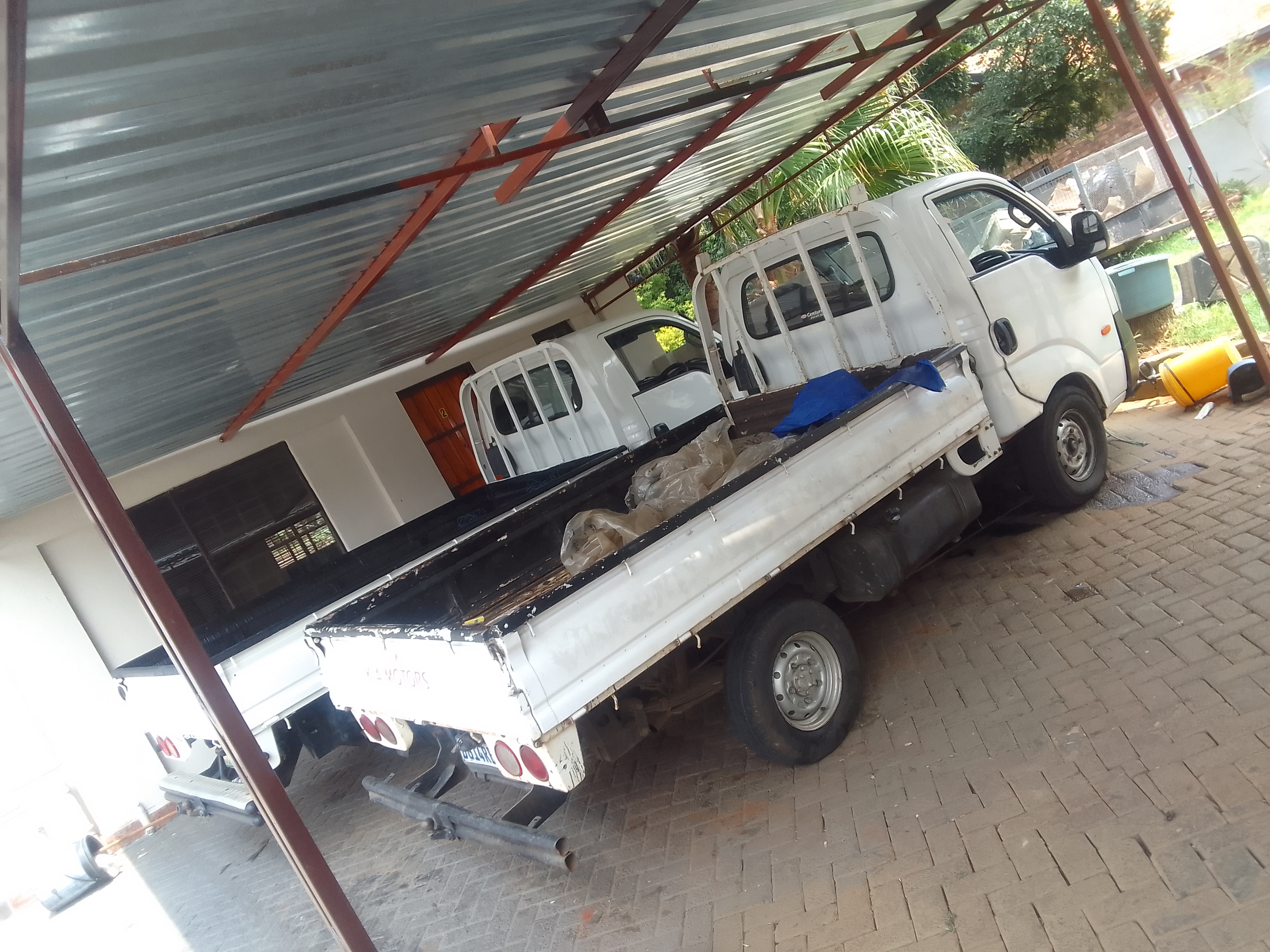Pick Up Lorry for hire in Kudakwashe South Africa, Gauteng