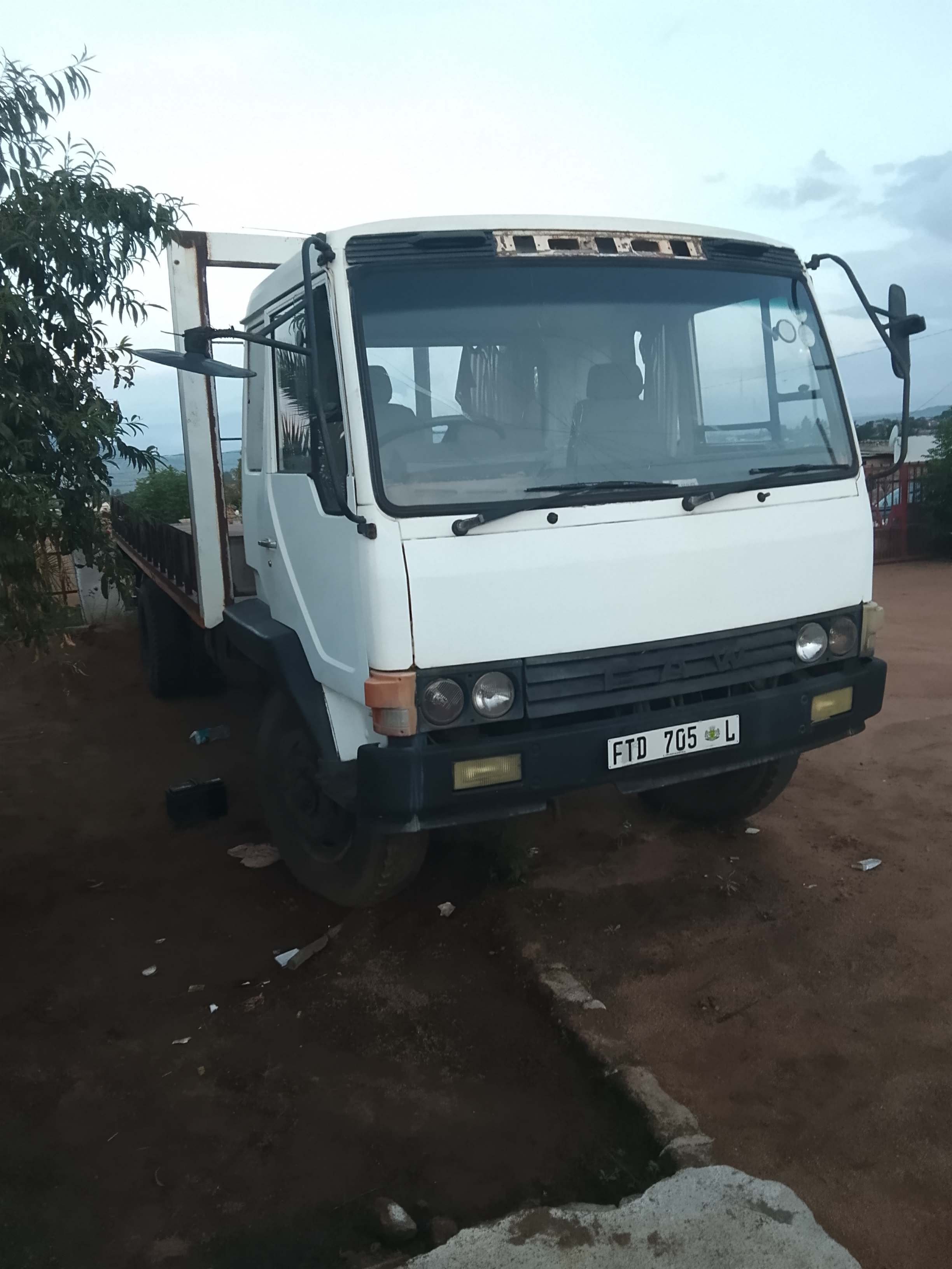 8 Ton Flat Deck for hire in Ledwaba Samuel South Africa, Limpopo