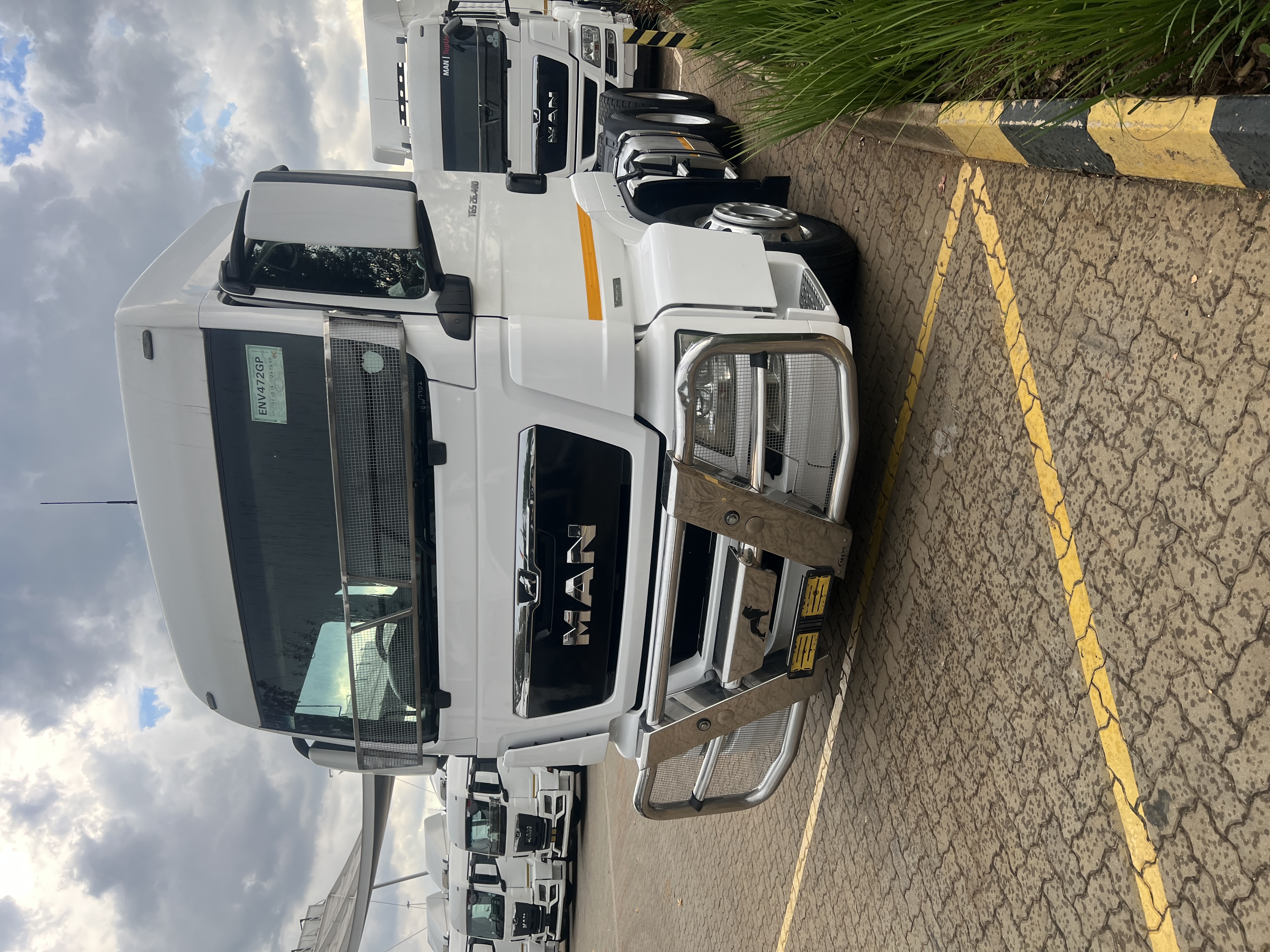 34 Ton Side Tipper for hire in MS Value Logistics South Africa, Gauteng