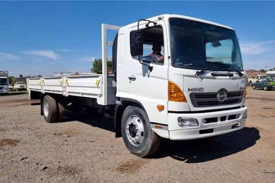 Medium Dropside truck for hire in Nhlakanipho Mabuza South Africa, Mpumalanga