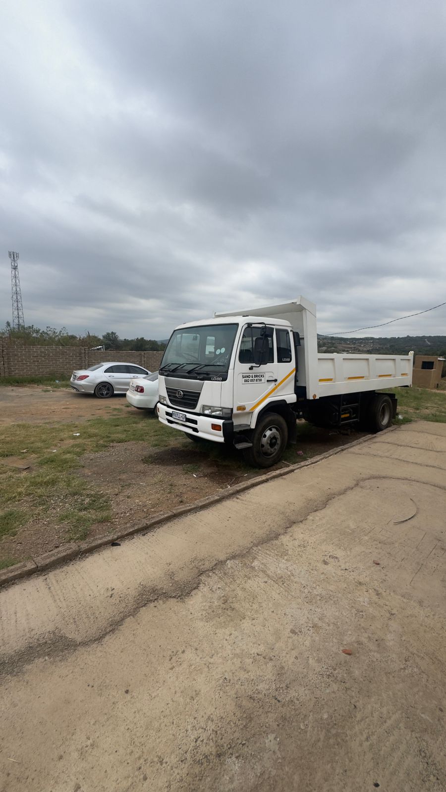 Medium back-tippers for hire in Lungani Zuma South Africa, KwaZulu-Natal