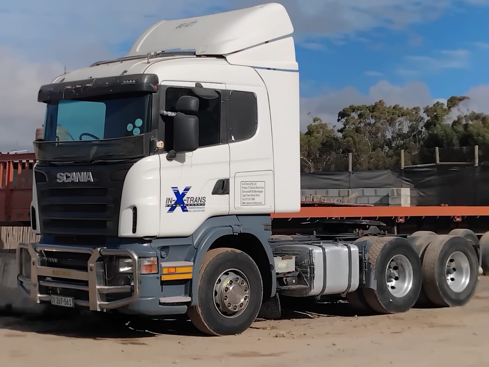 34Ton FlatDeck Link for hire in Candise South Africa, Western Cape