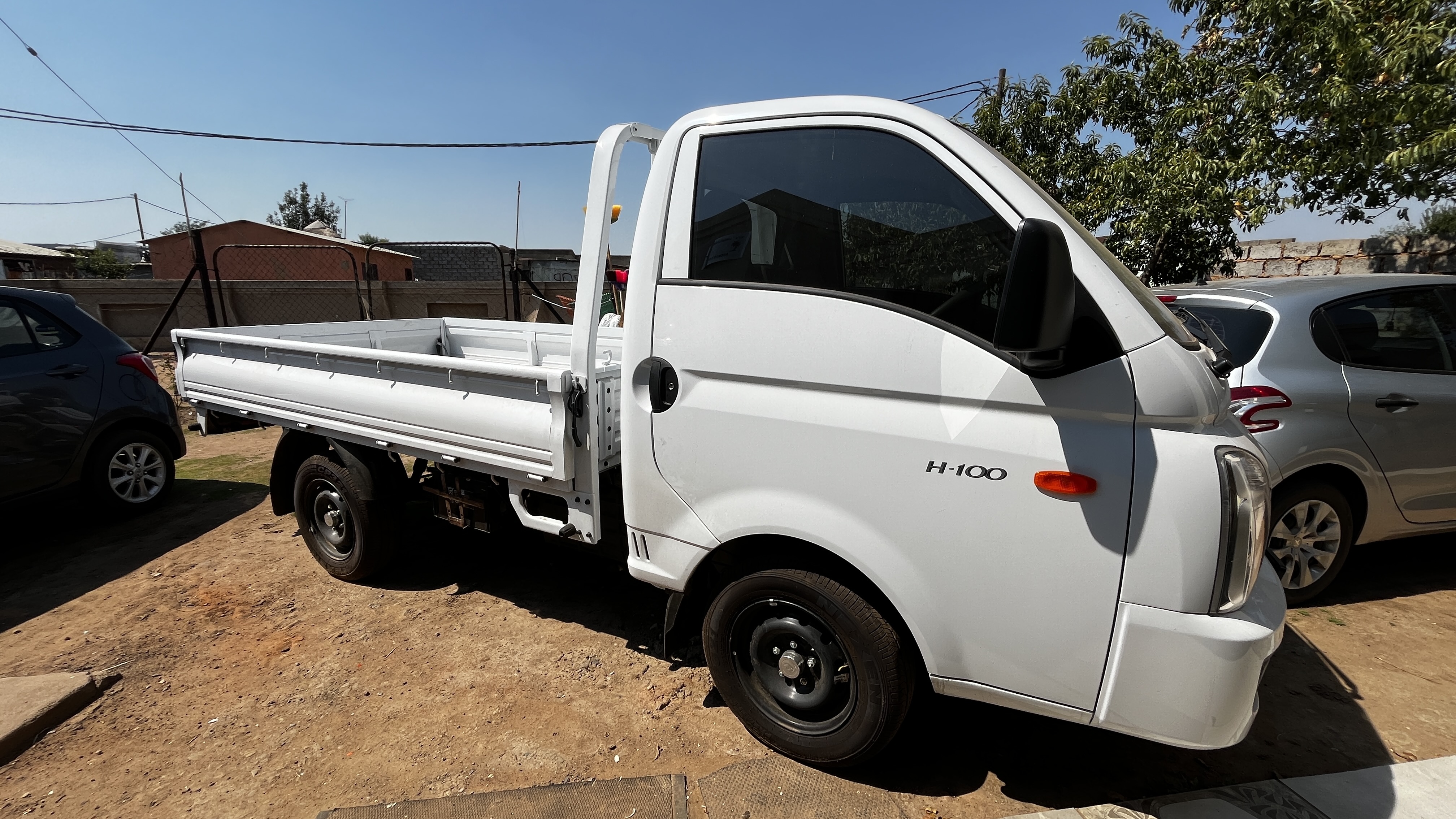 0 - 1 ton truck for hire in Evans Malepe South Africa, Gauteng