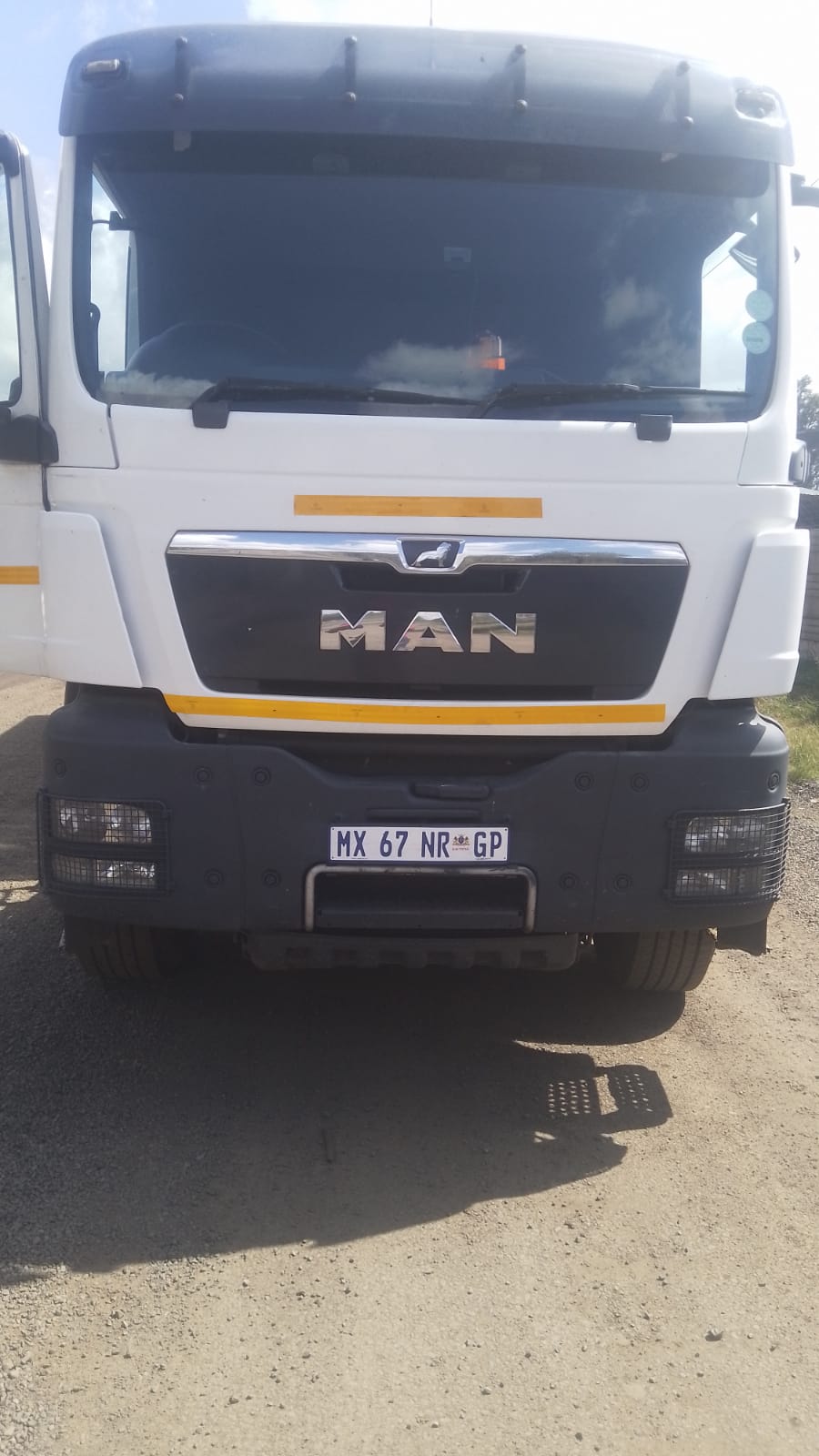 34Ton side Tipper for hire in Moyawethu Pty Ltd South Africa, Gauteng