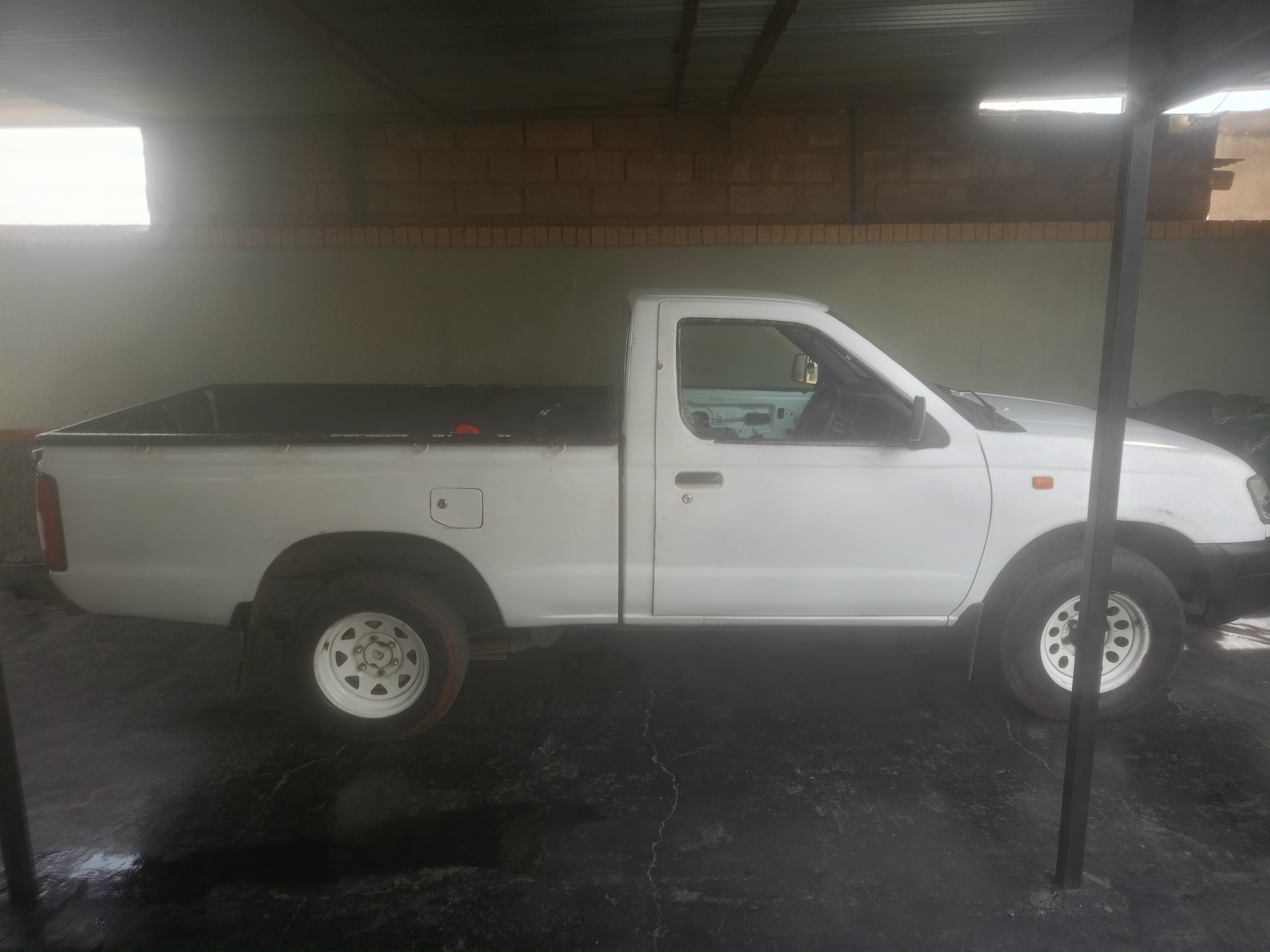 Small Bakkies for hire in Thuto South Africa, Gauteng