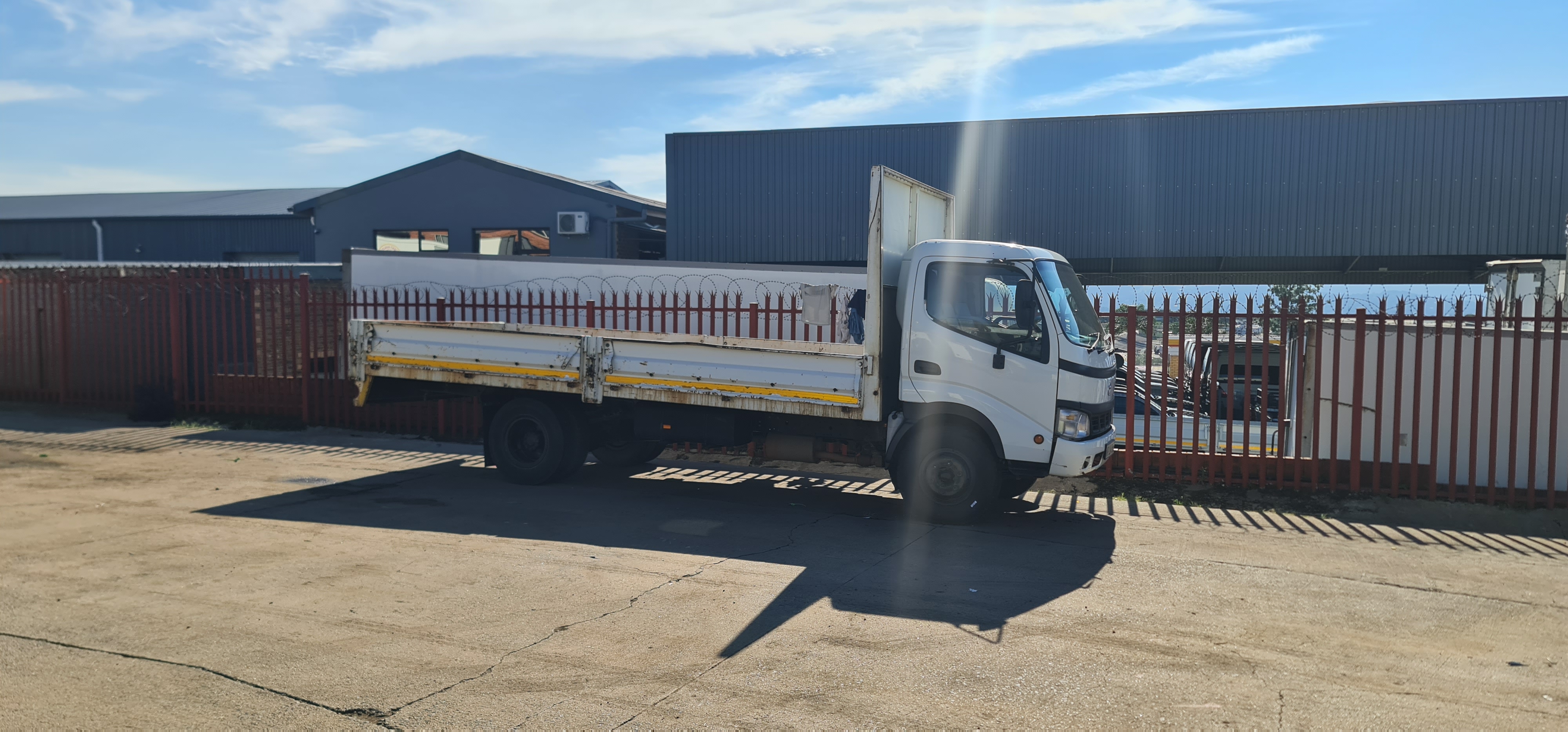 Medium Dropside truck hire South Africa, KwaZulu-Natal