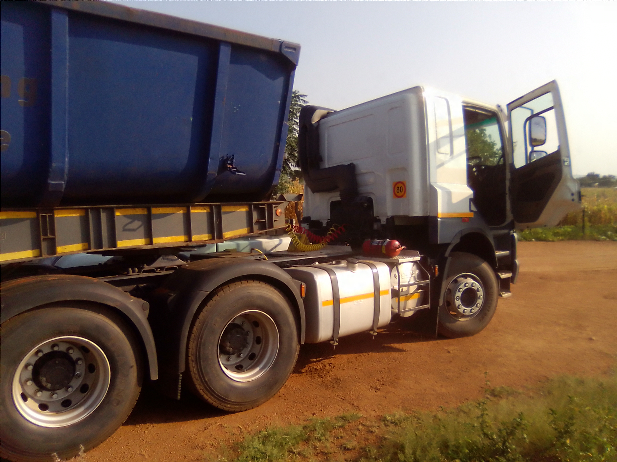 34 Ton Side Tipper hire South Africa, Gauteng