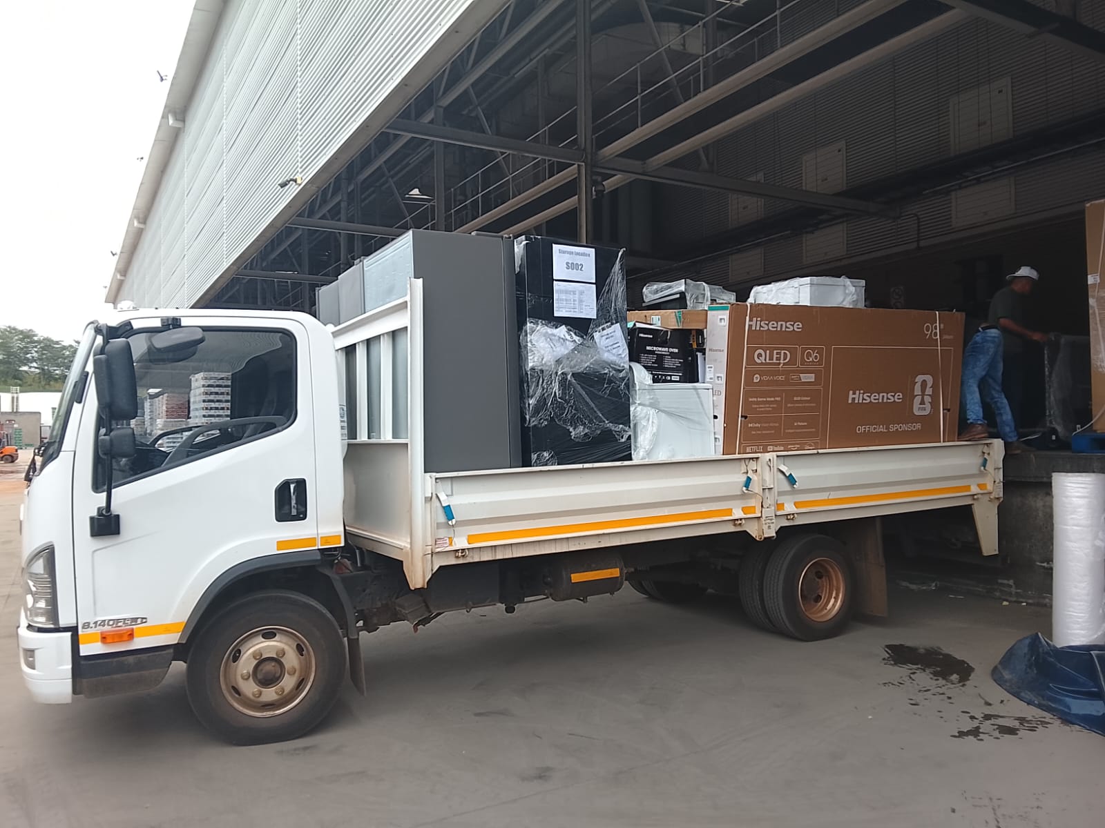 5-Ton Dropside Truck for hire