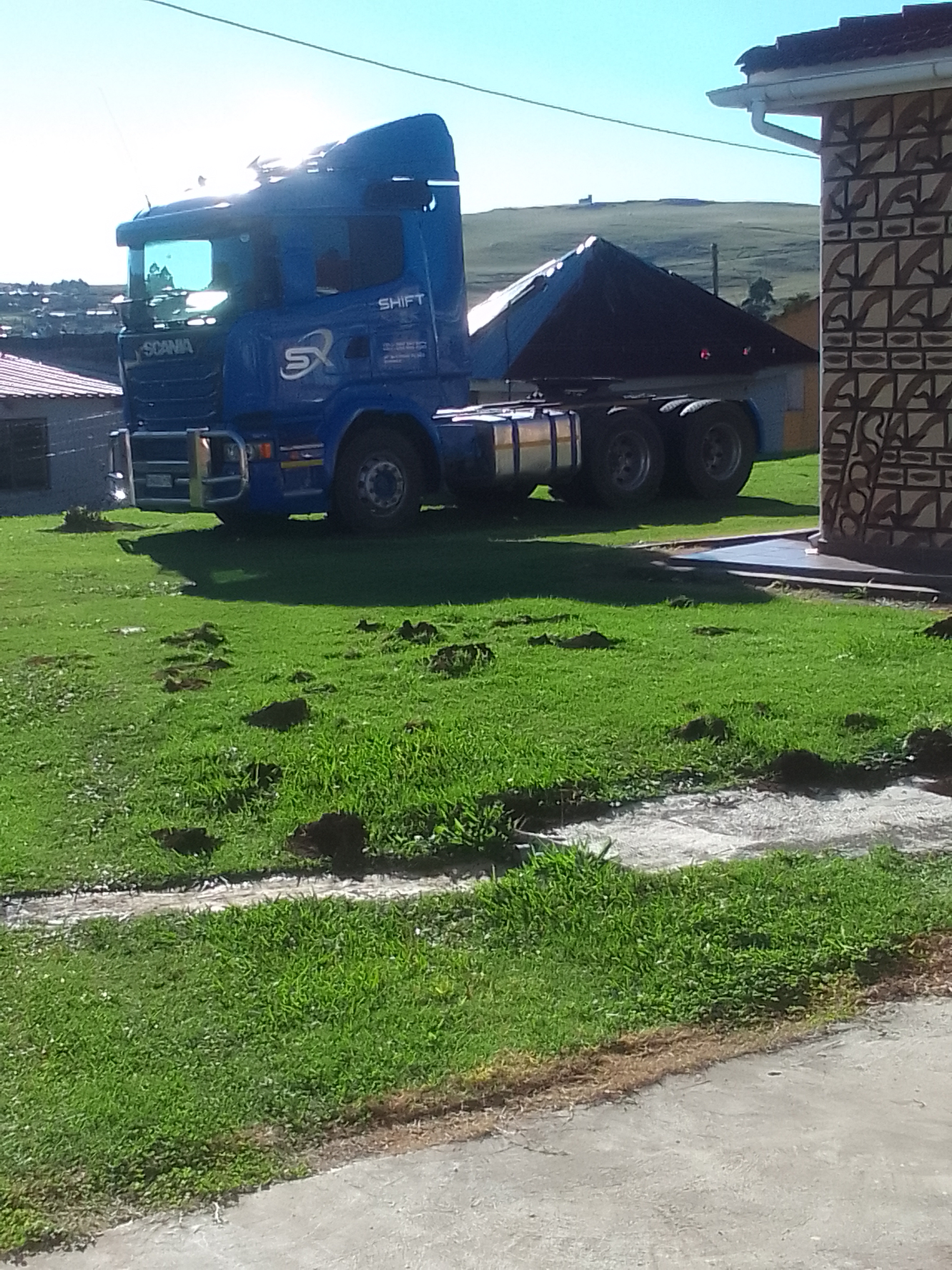 1.5 Ton Horse and Trailer for hire in Pretty Nombuso Zuma South Africa, KwaZulu-Natal