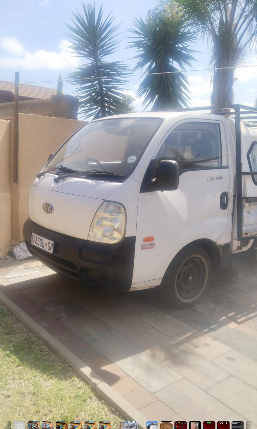 Bakkie for hire in Simon Mashinini South Africa, Gauteng