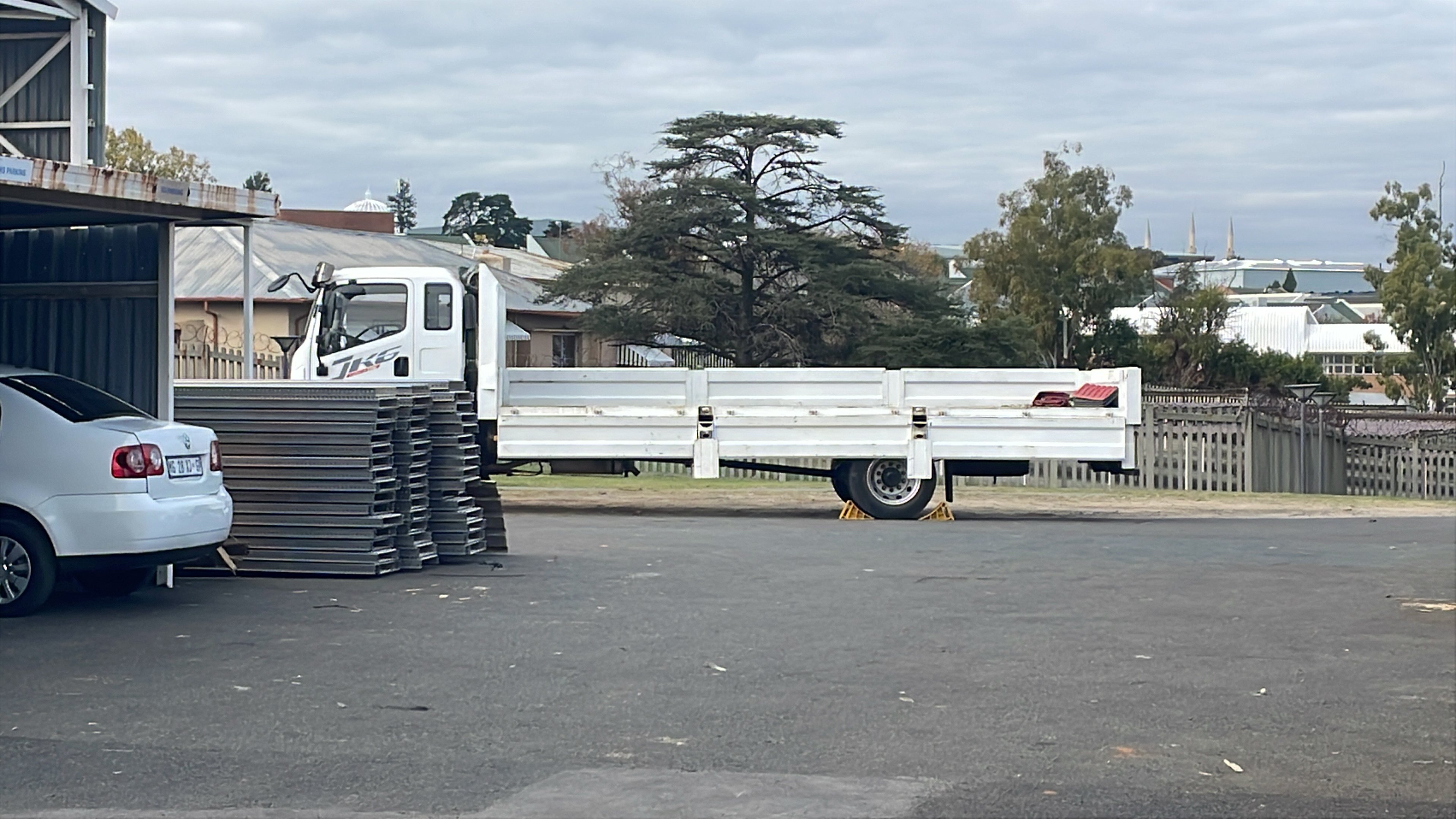 8 Ton Dropside hire South Africa, Gauteng