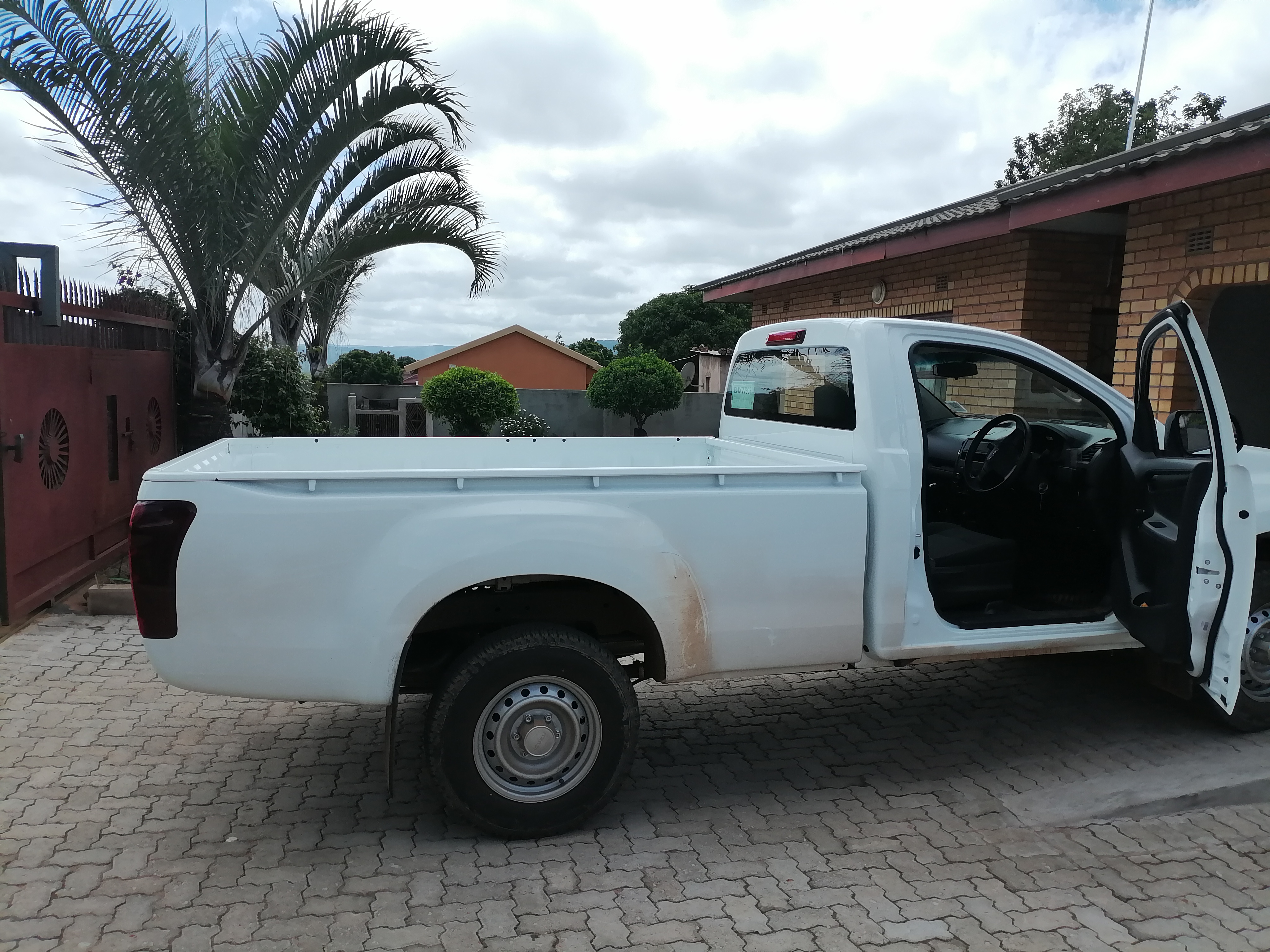 1 Ton Bakkie hire South Africa, Limpopo