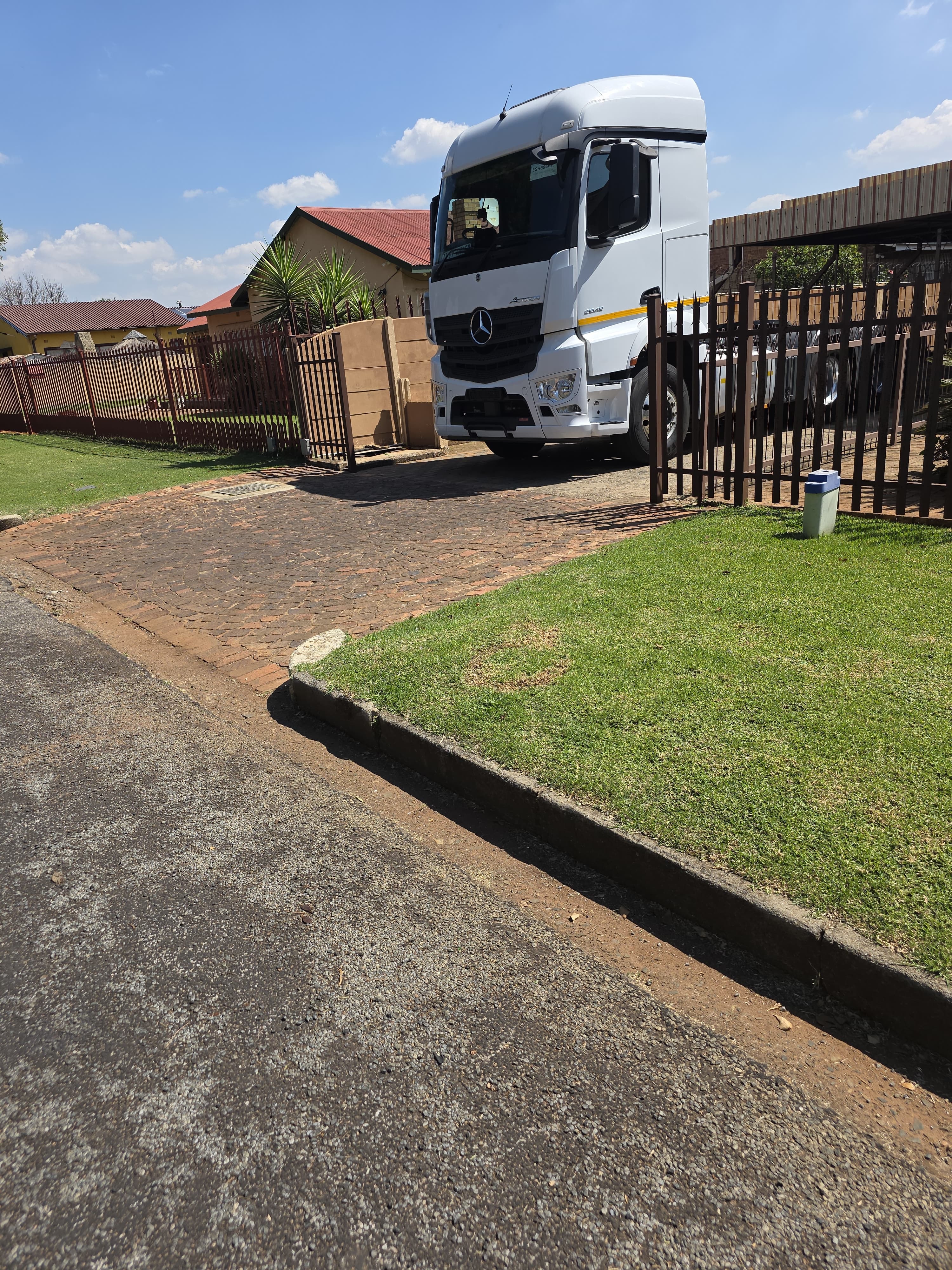 34 Ton Industrial Truck hire South Africa, Gauteng