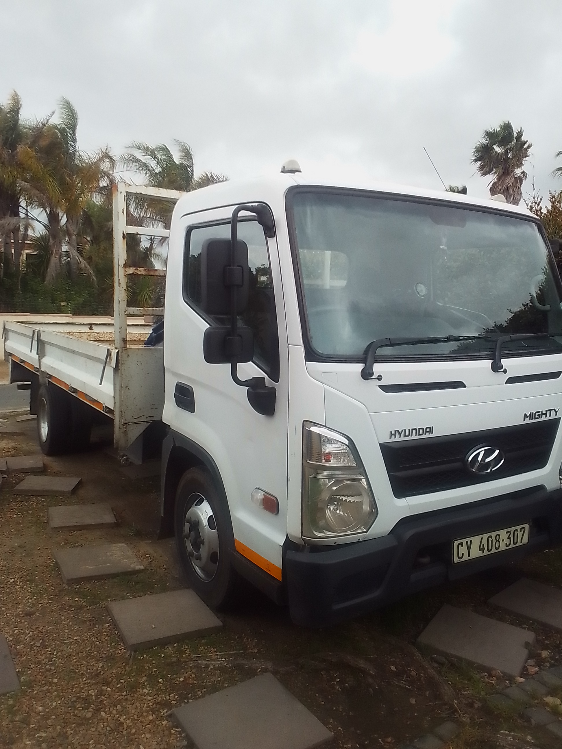 4.5 Ton Dropside for hire in Osma Thandiwe Jooste Mokgethi South Africa, Western Cape