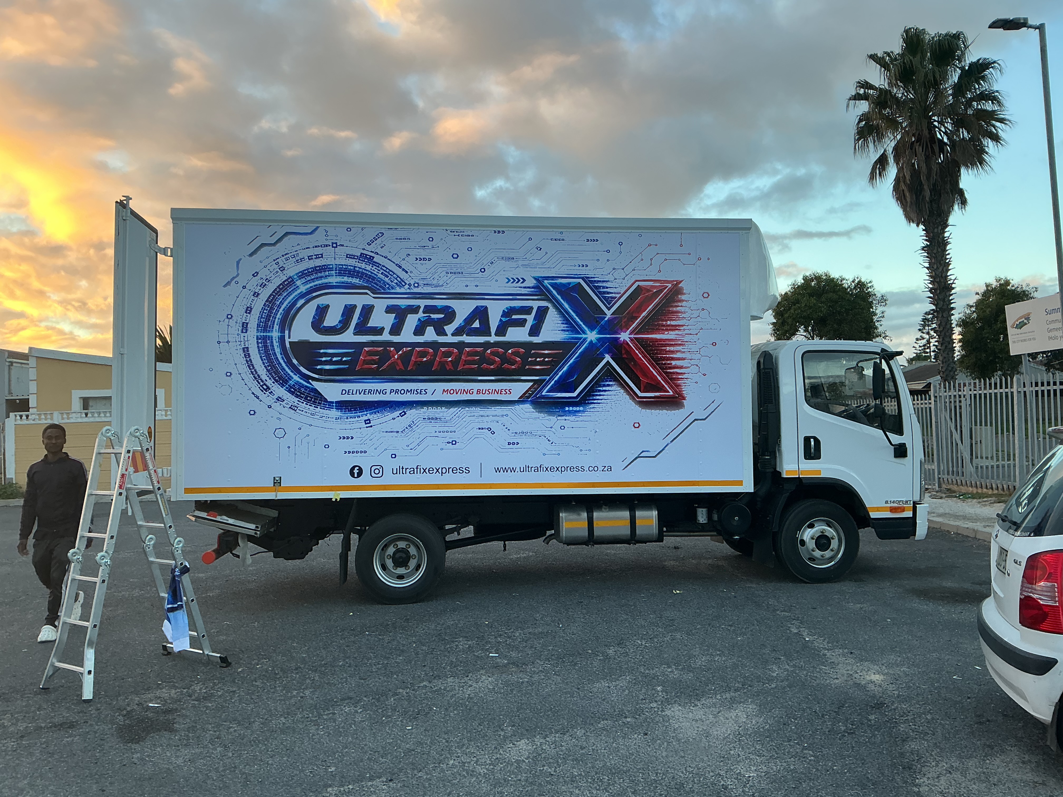 1.5 Ton Closed Truck for hire