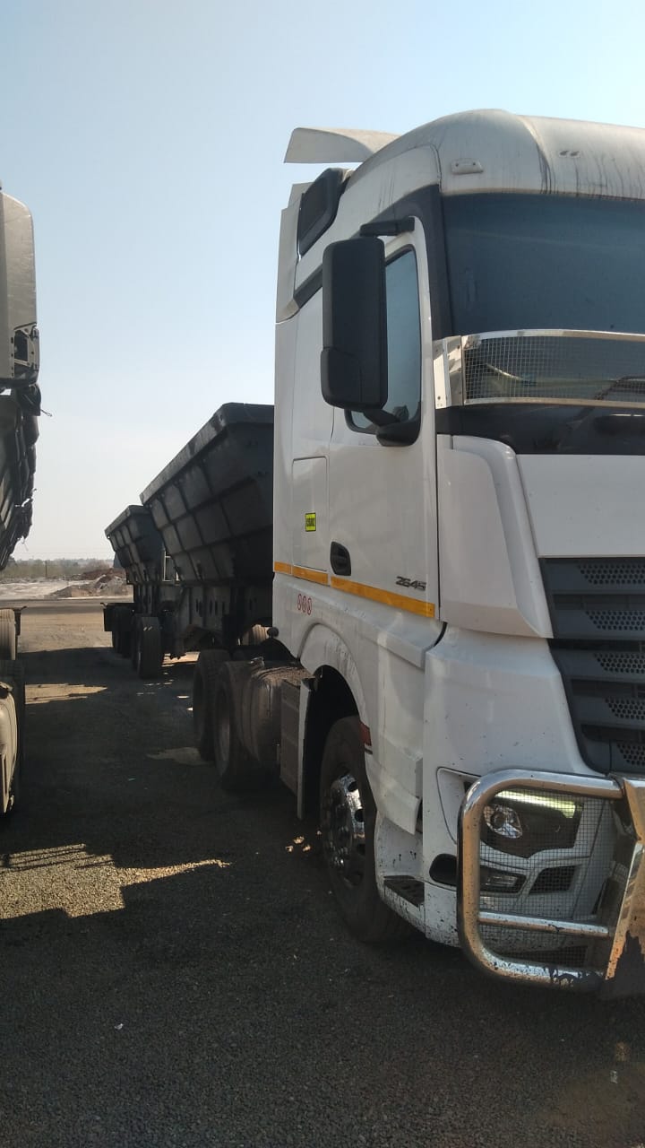 1 Ton Side Tipper truck for hire in South Africa, KwaZulu-Natal