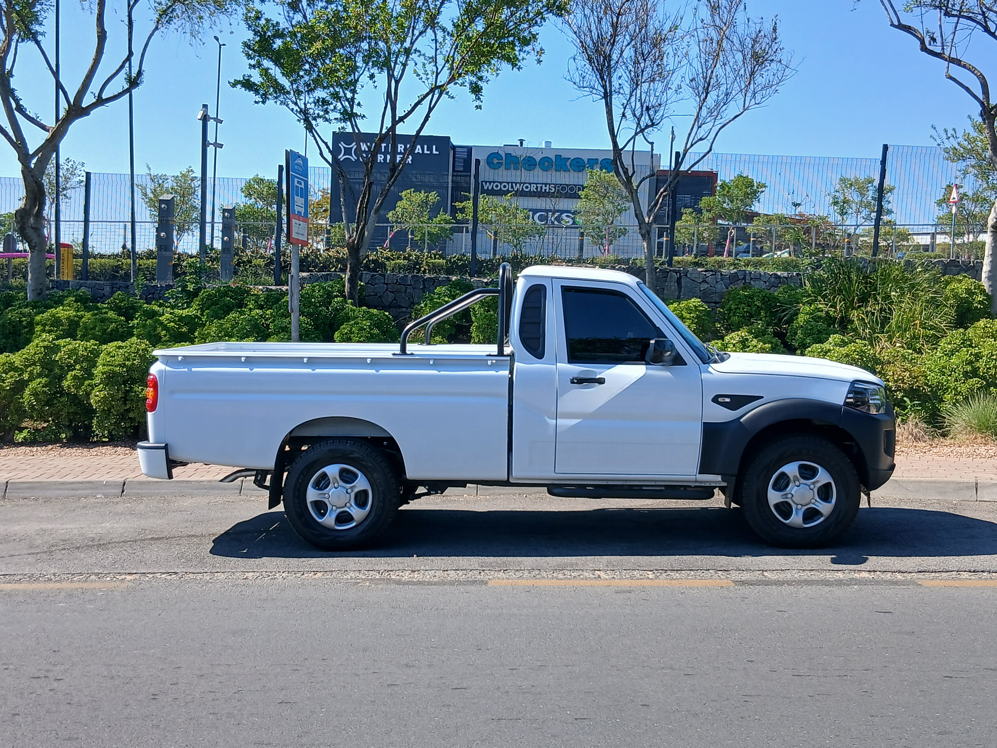 Bakkie truck for hire in South Africa, Gauteng