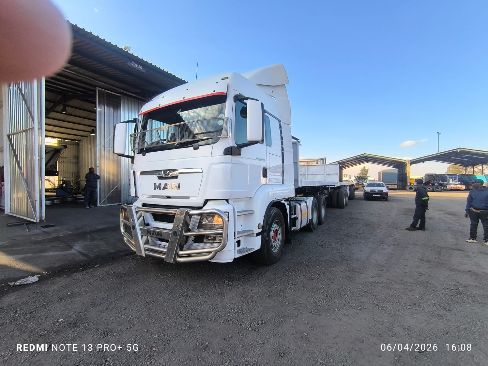 34 Ton Truck truck for hire in South Africa, Gauteng