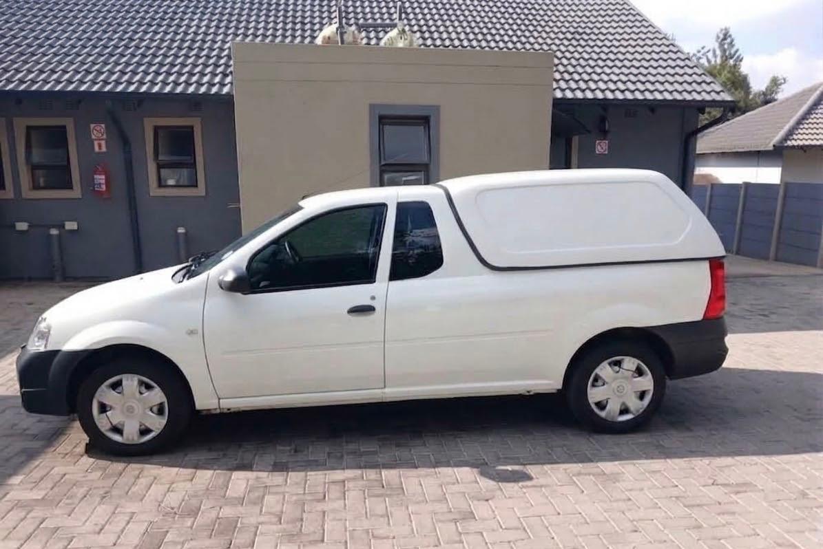 0.5 Ton Bakkie truck for hire in South Africa, Gauteng