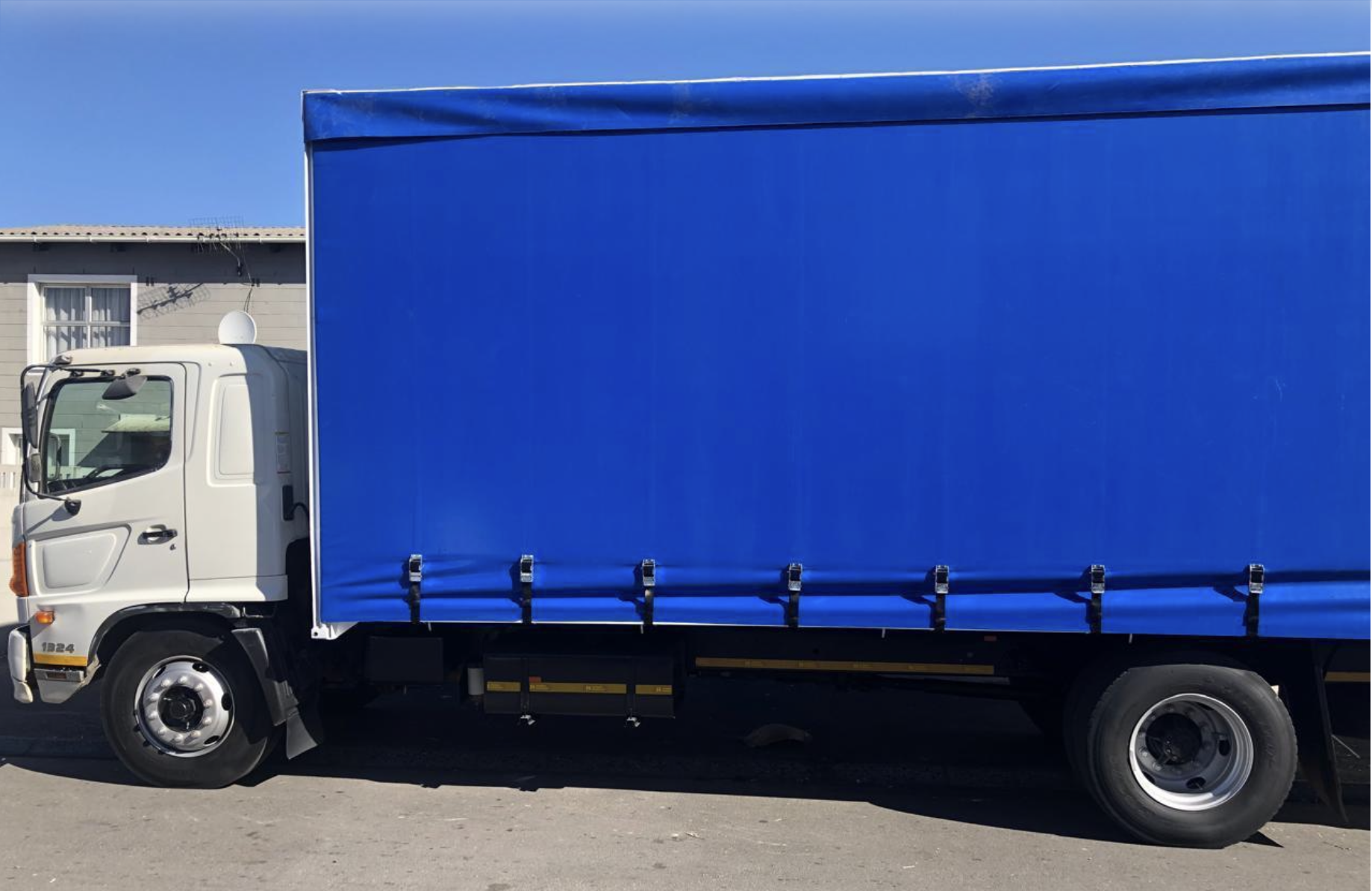 8 Ton Truck for hire in South Africa, Western Cape