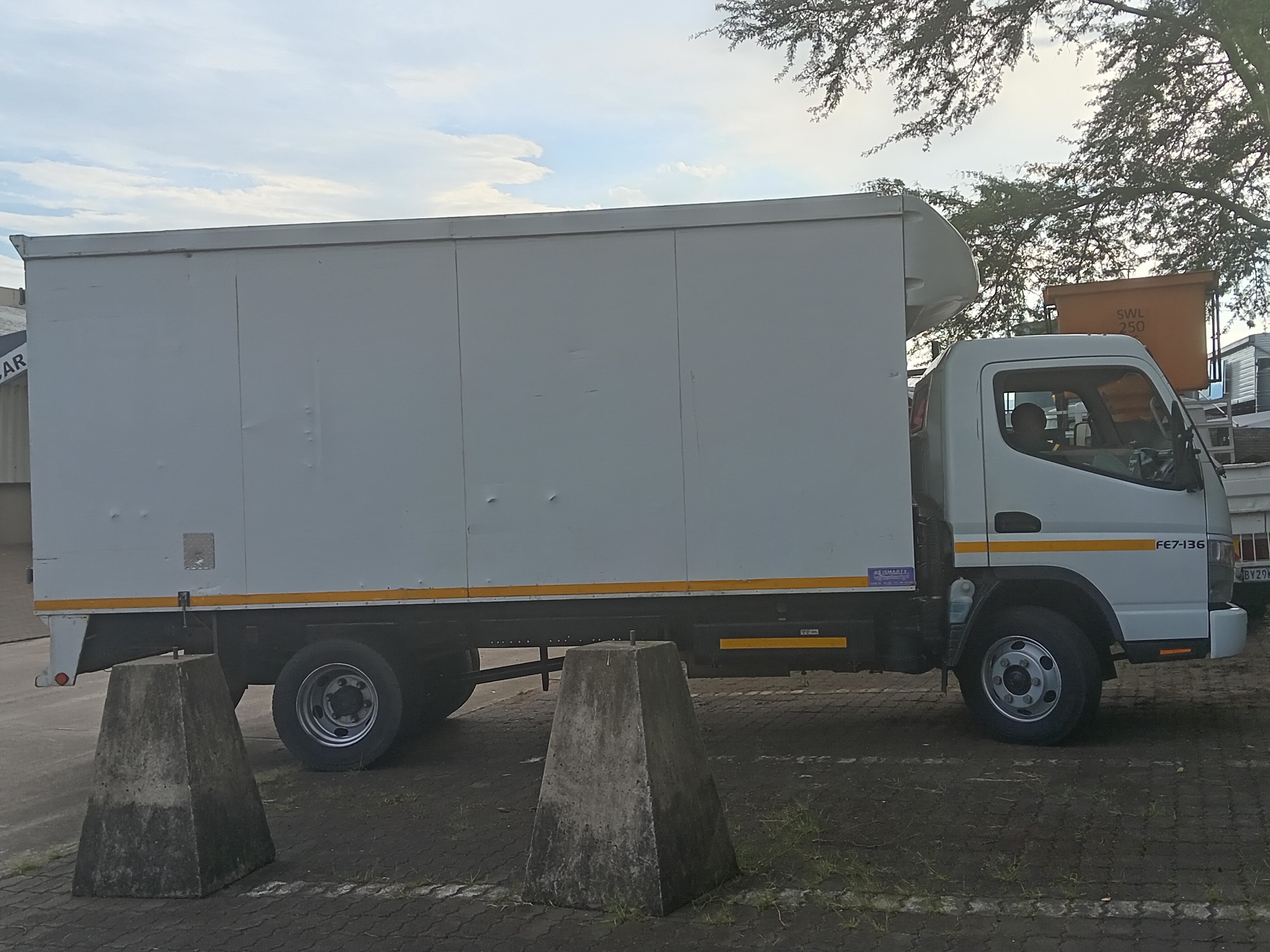 4 Ton Close Body Truck Hire for hire in Pietermaritzburg and Durban Kwazulu-Natal
