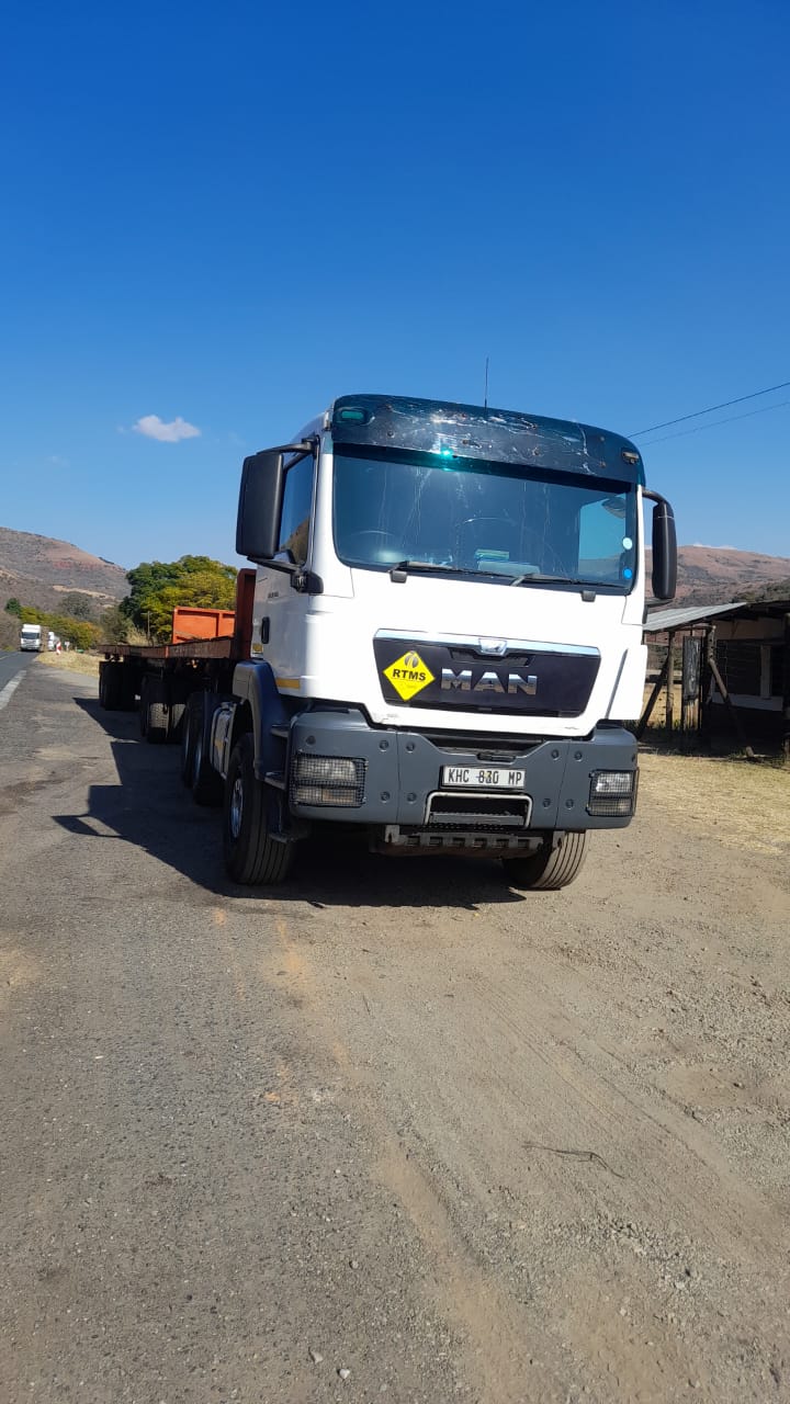 Superlink Flatdeck for hire in Nelspruit  Mpumalanga