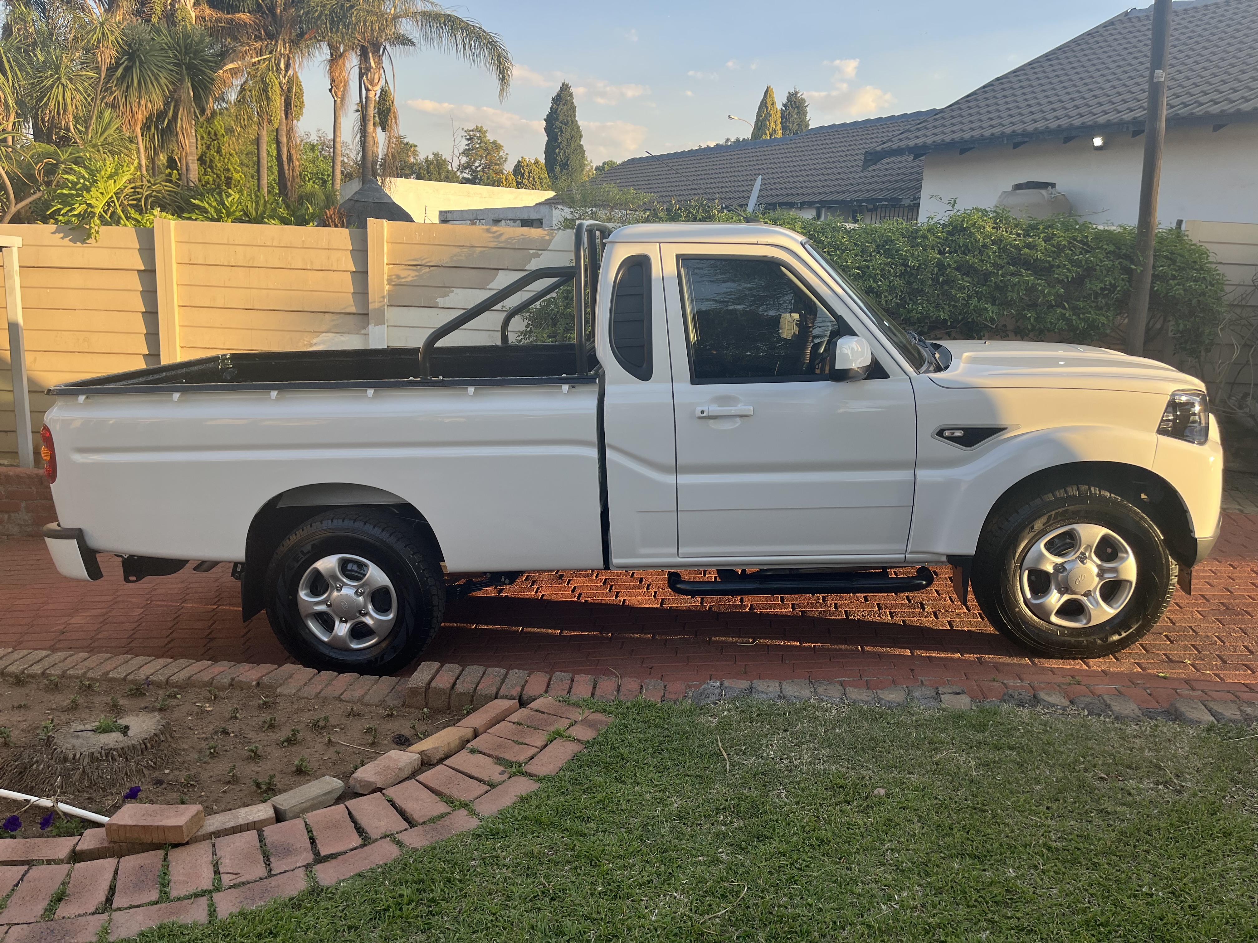 Bakkie with driver for hire near me for hire in Johannesburg Gauteng