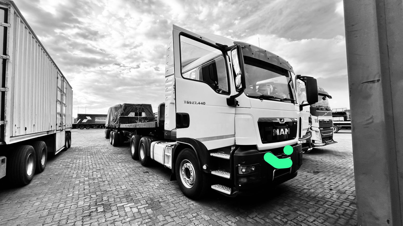 Superlink Flat Deck for hire in Gauteng