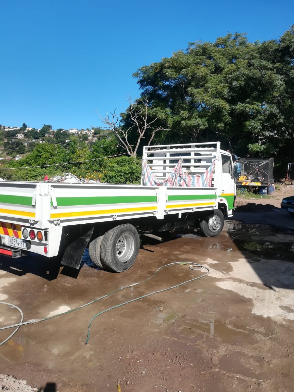 1 - 4 ton truck for hire in Pinetown Rural, Clifton Canyon, South Africa Kwazulu-Natal