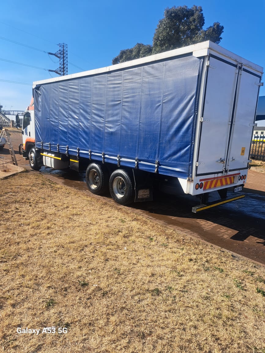 16 Ton Curtain Side for hire in Kempton Park,Benoni,Midrand  Gauteng